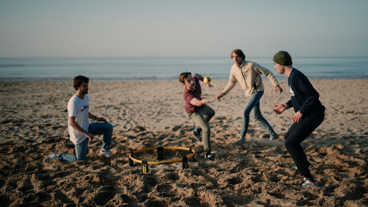 Spikeball on the beach. Taken by the amazing @thibault.feyaerts (https://thibaultfeyaerts.com/)